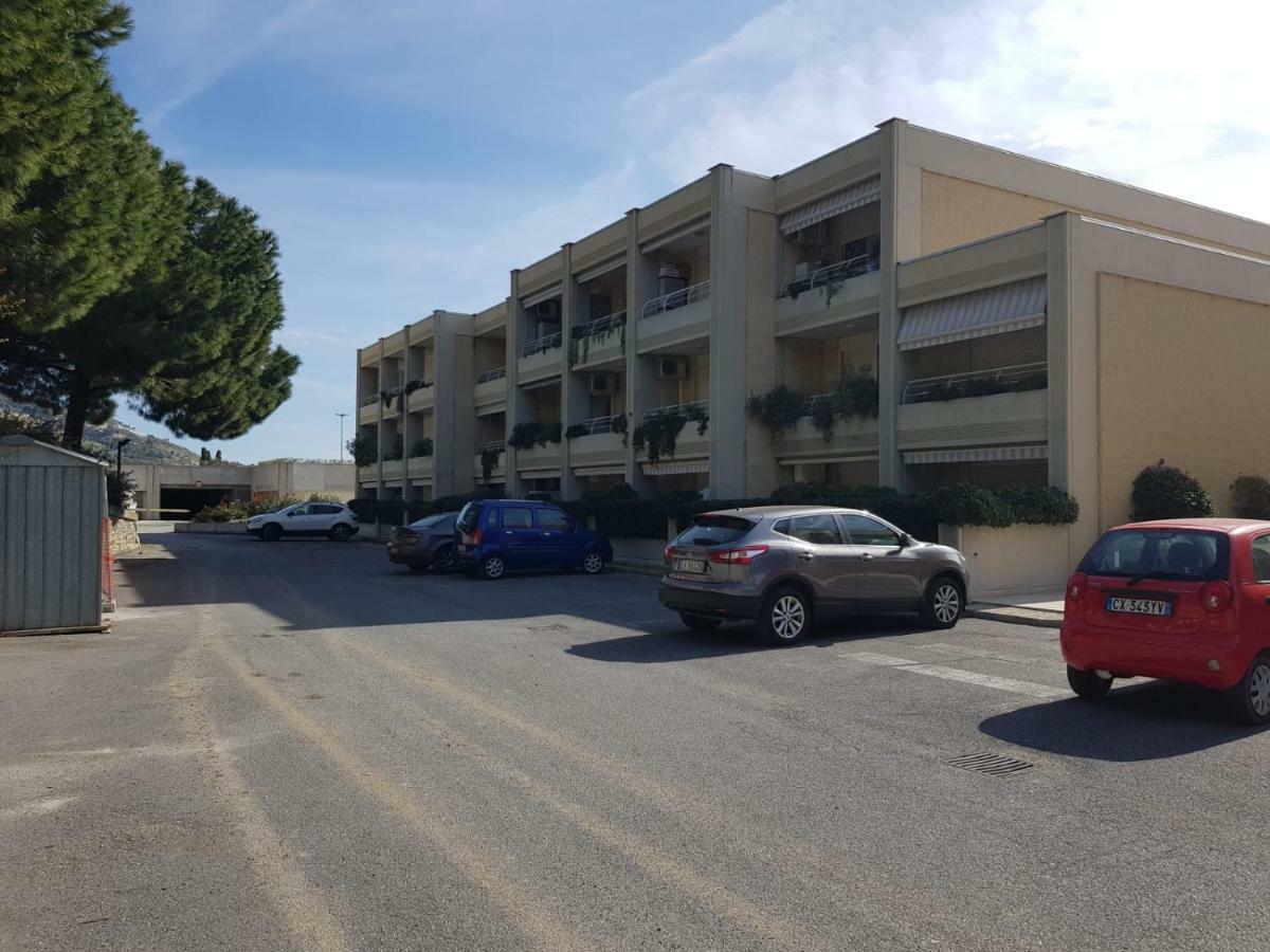 Silvia Degli Aregai Apartment Santo Stefano al Mare Exterior photo